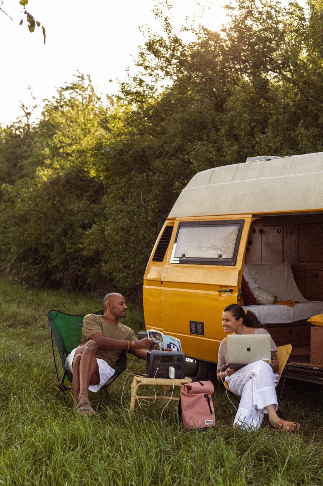 Bluetti AC200PL Portable Power Station 2304Wh 5