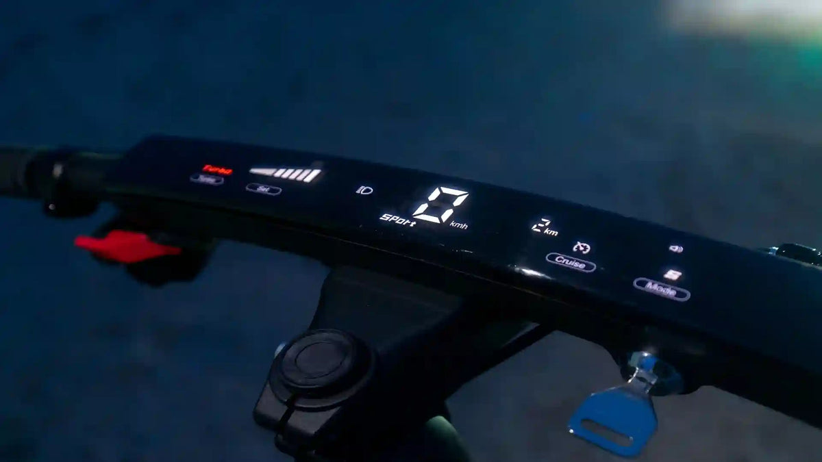 KuKirin G2 Ultra touchscreen display detail