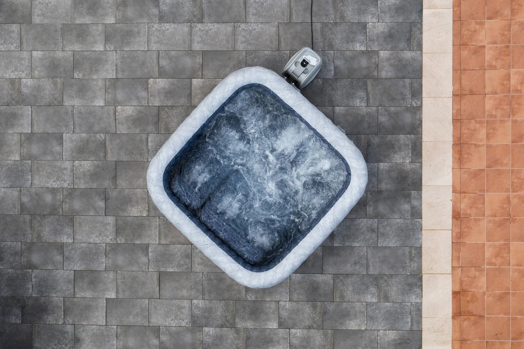 Lay-Z-Spa San Francisco EnergySense® Smart Luxe HydroJet Pro™ 16